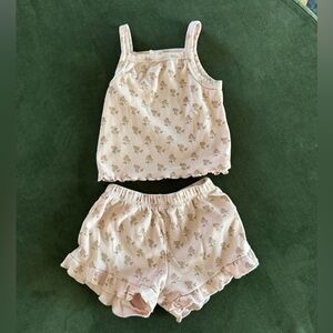 Quincy Mae Floral Pink Tank Top and Shorts Set Size 18-24 Months